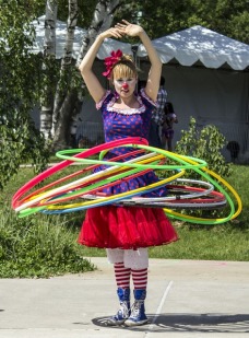 hula clown